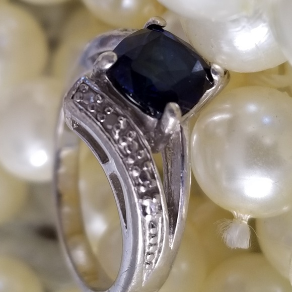 Sapphire Blue Crystal & Marcasite Ring Size 7 - Picture 4 of 11